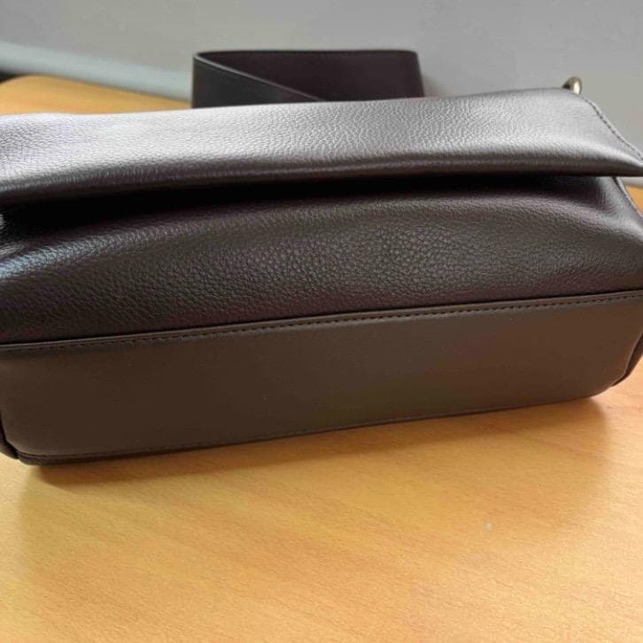 入手困難　BEARDSLEY　ショルダーバッグ　ボディーバック　ビアズリー