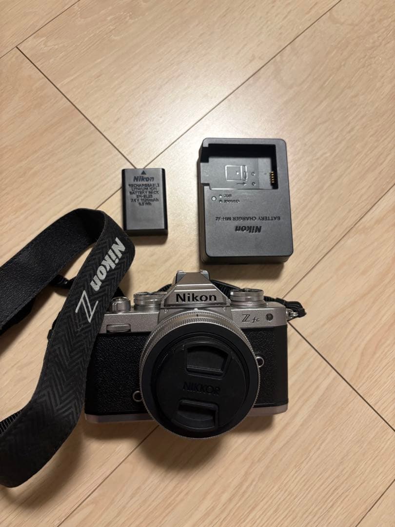 Nikon Z fc ミラーレスカメラ16-50mm