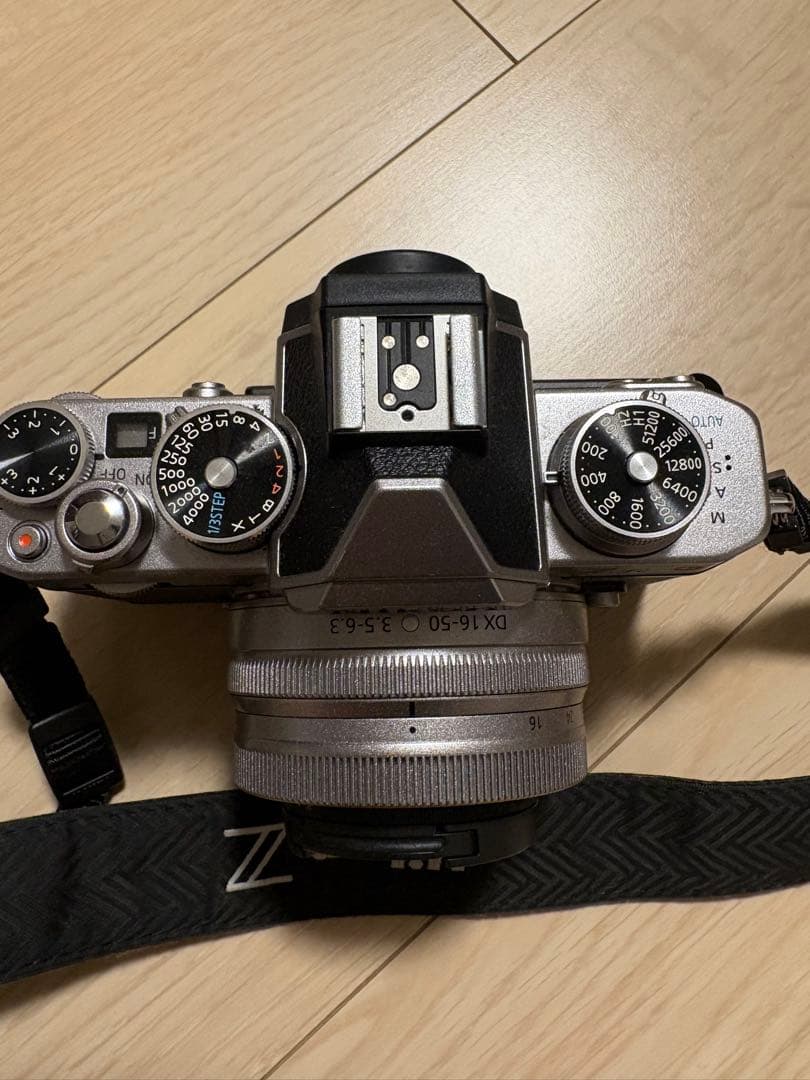 Nikon Z fc ミラーレスカメラ16-50mm