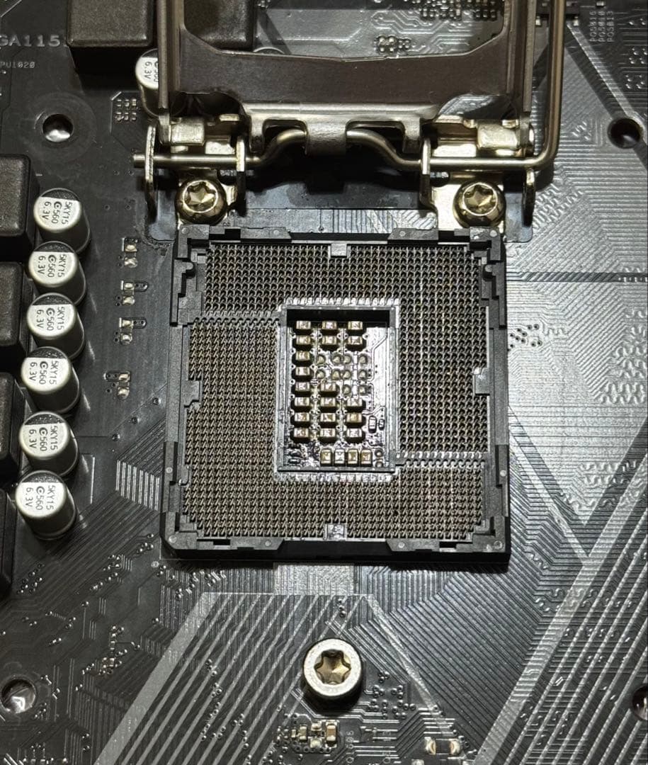 Core i7 9700K + ASUS H370M-PLUS 【両方ジャンク】