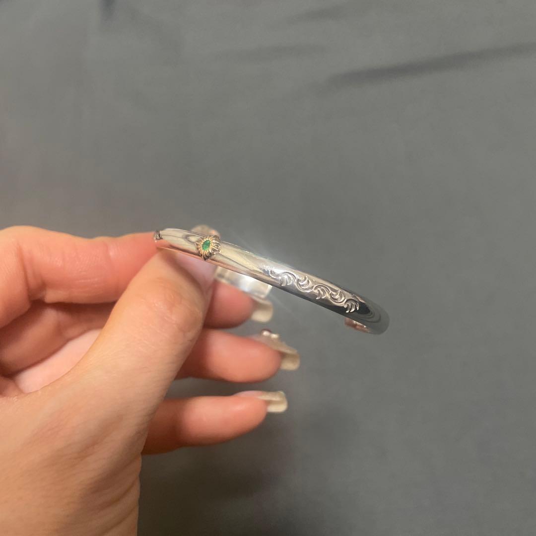 アリゾナフリーダム バングル エメラルド付き K18