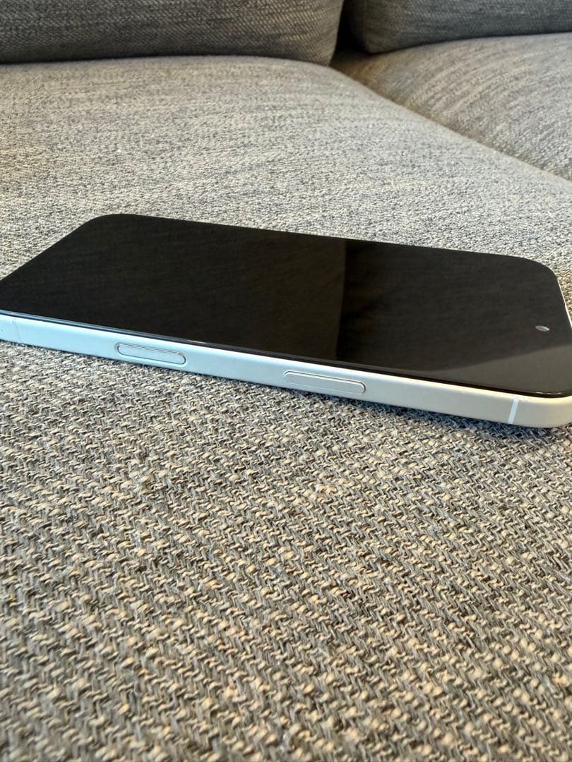 よ*し様 Apple iPhone 16本体