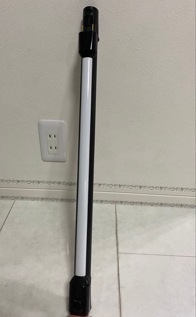 HITACHI コードレス掃除機 PV-BH900H　バッテリーの状態良好