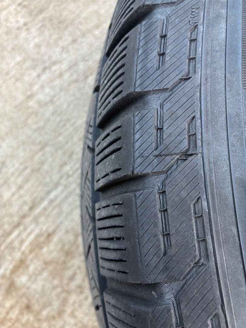 17インチ スタッドレスタイヤホイール4セット