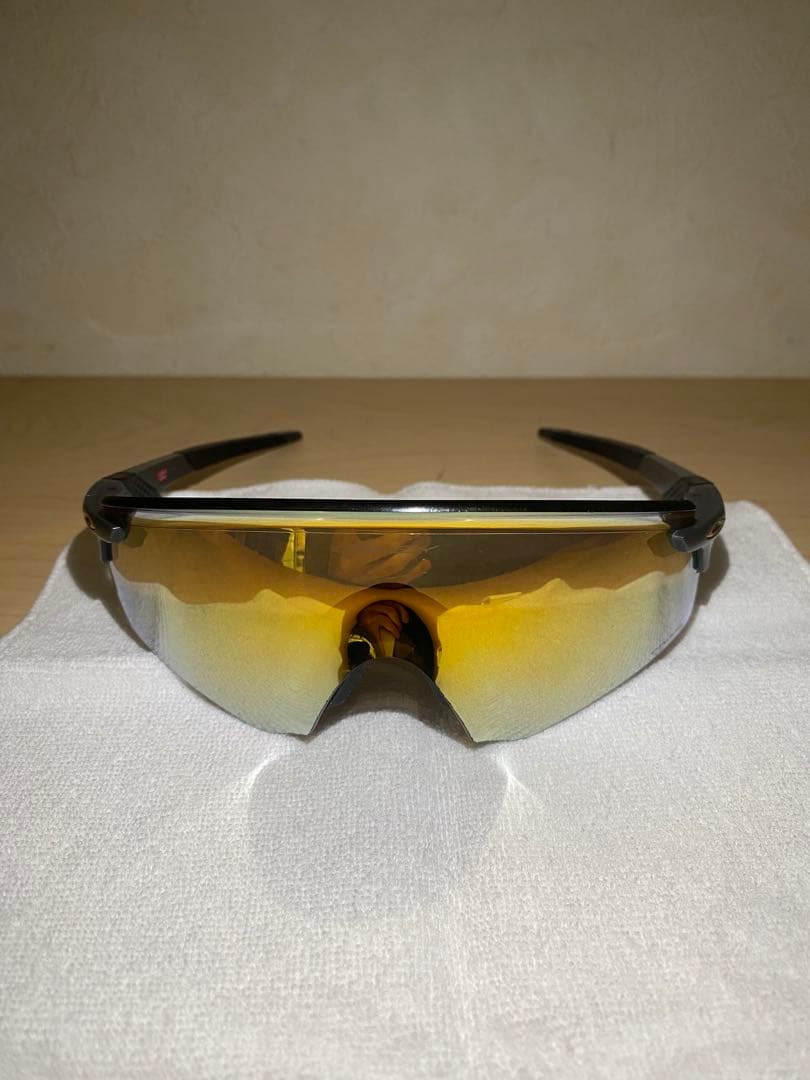 Oakley スポーツサングラス ゴールドレンズ