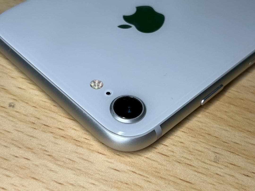 iPhone8 シルバー 64GB Simロック解除済み 動確済　美品