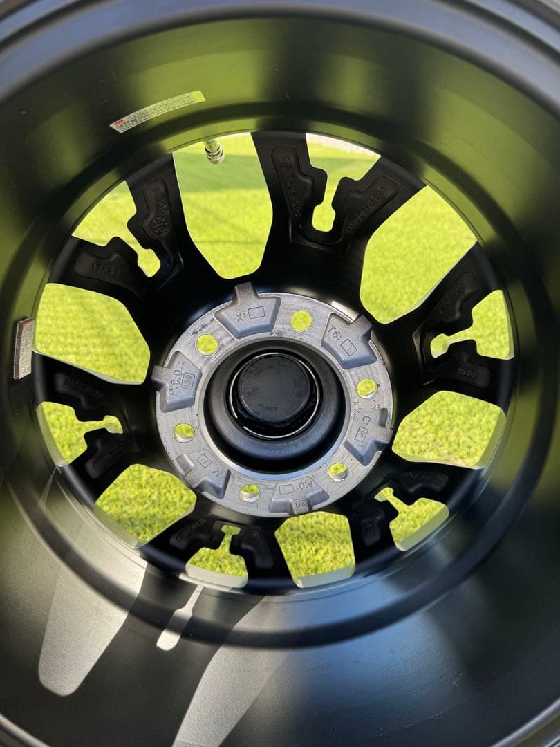 ⭐︎プラド150 後期⭐︎タイヤ⭐︎アルミホイールセット⭐︎美品⭐︎低走行