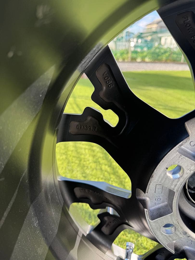 ⭐︎プラド150 後期⭐︎タイヤ⭐︎アルミホイールセット⭐︎美品⭐︎低走行