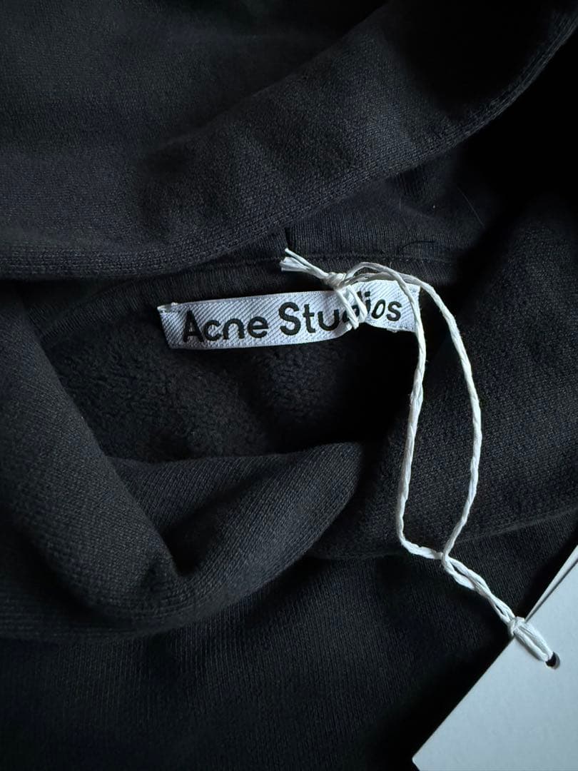 Acne Studios アクネ ストゥディオズ ロゴスウェット パーカー