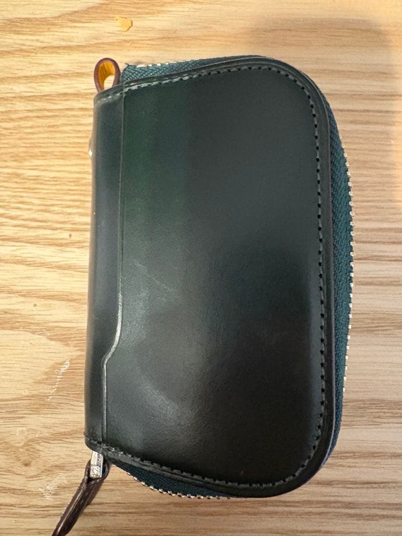 ガンゾAVON (エイボン)ラウンドファスナーキーケース