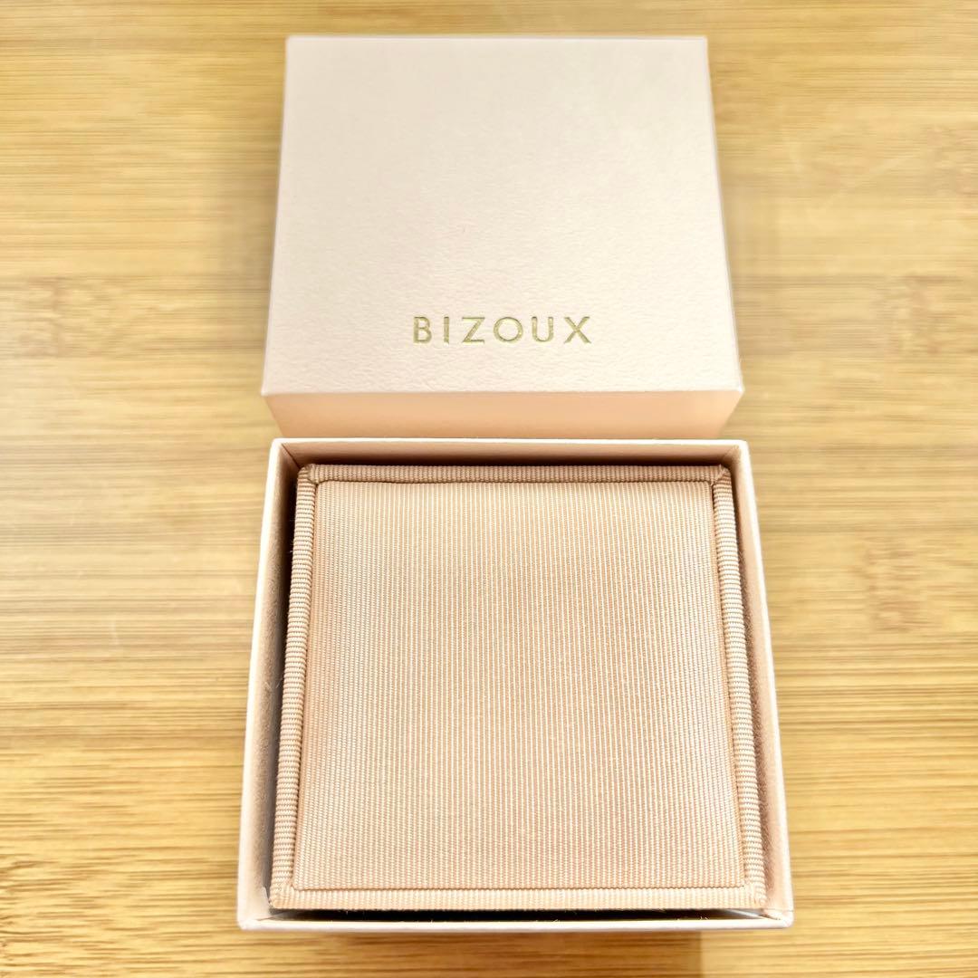 ビズー K18 フロレゾン タンザナイト ペンダントトップ ネックレス リサ