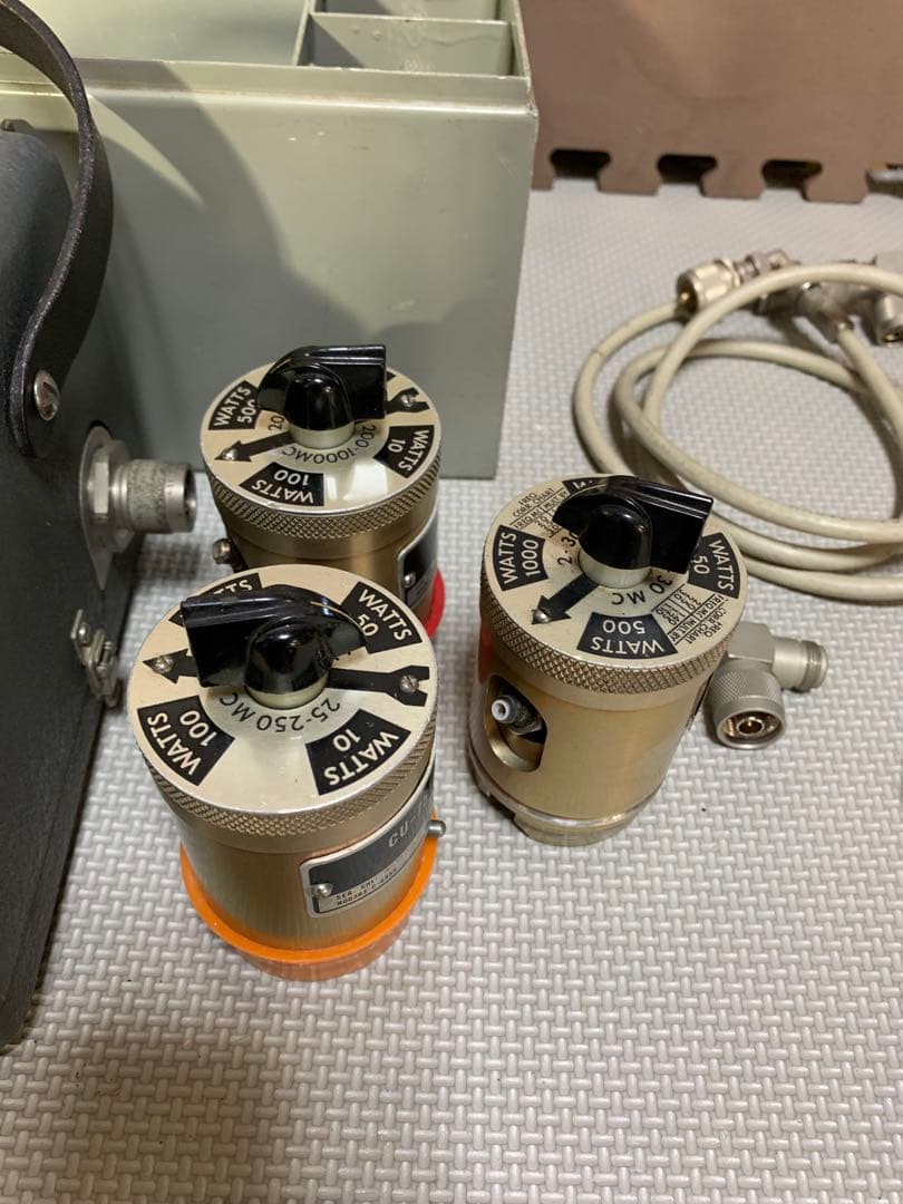 AN/URM-120型ワットメーター