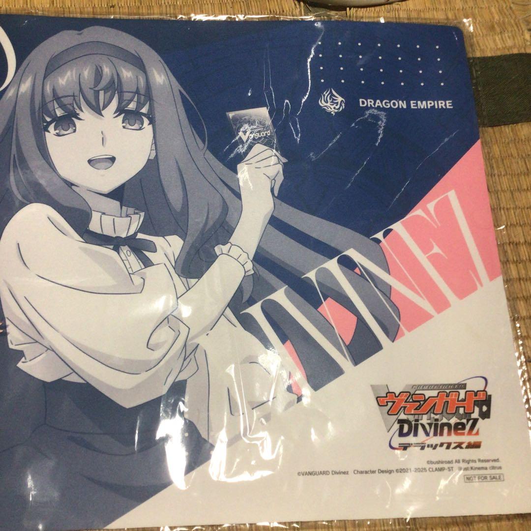 ヴァンガード　御薬袋ミレイ　プレイマット