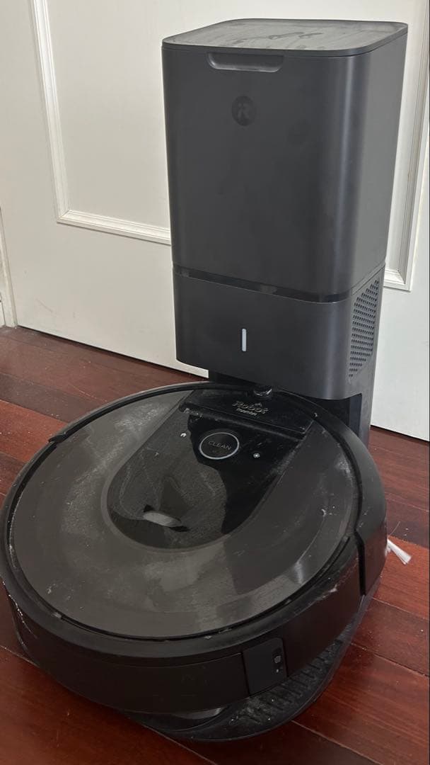 Roomba i7+ロボット掃除機 自動ゴミ収集機能付き