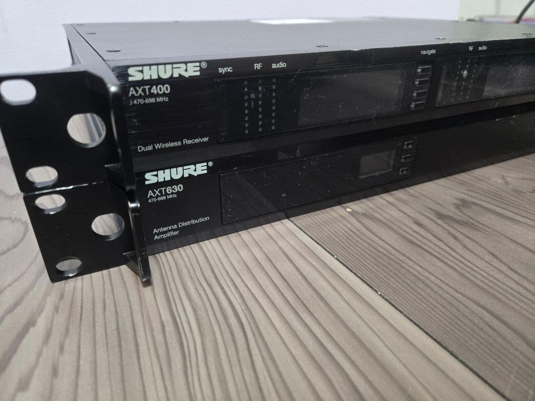 【SHURE】シュアワイヤレス受信機AXT400分配アンプAXT630セット