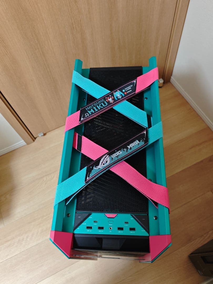 【外・内箱破損品】Asus Rog GX601s Hatsune Miku 大陸