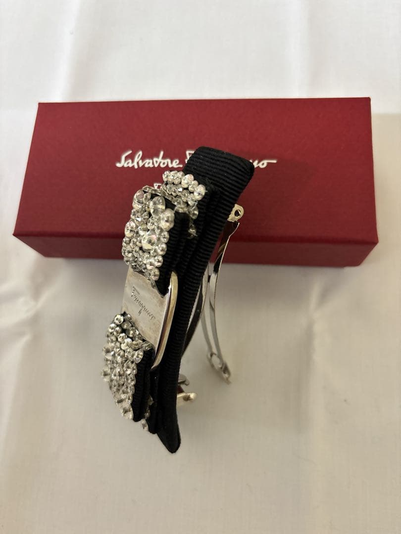 Salvatore Ferragamo クリスタルバレッタ
