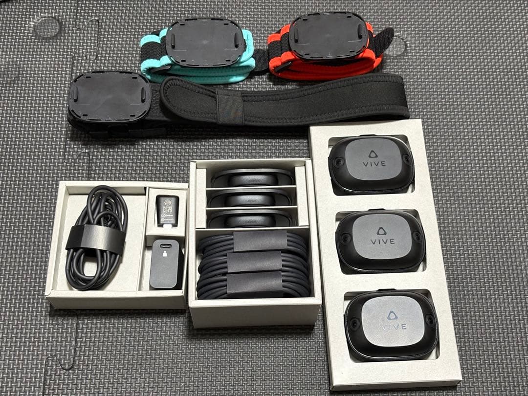 VIVE ultimate tracker 3個＋ベルト