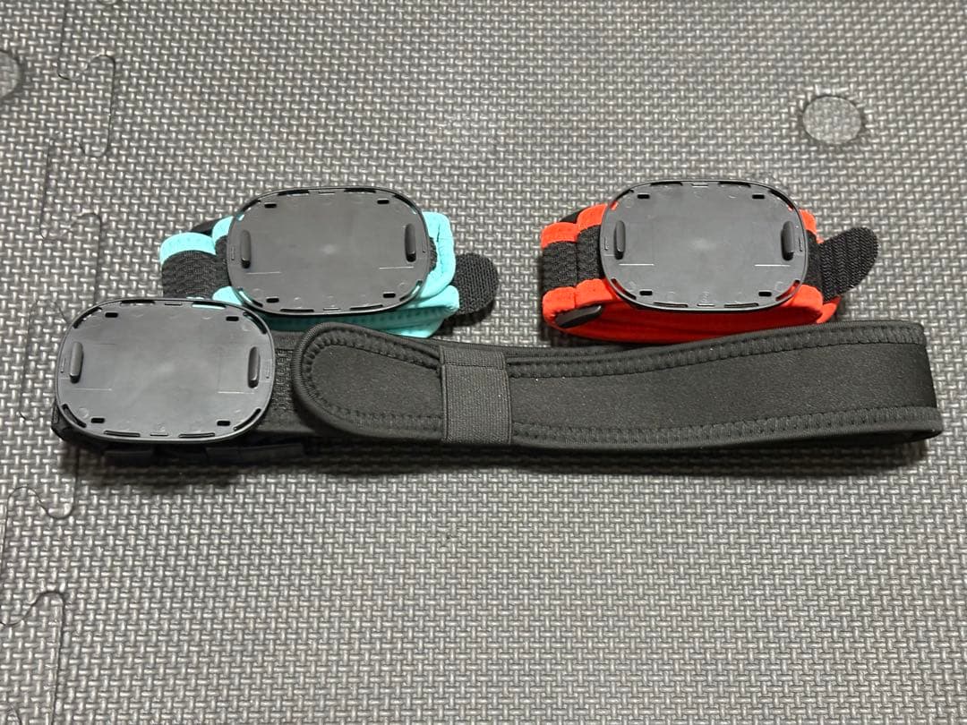 VIVE ultimate tracker 3個＋ベルト