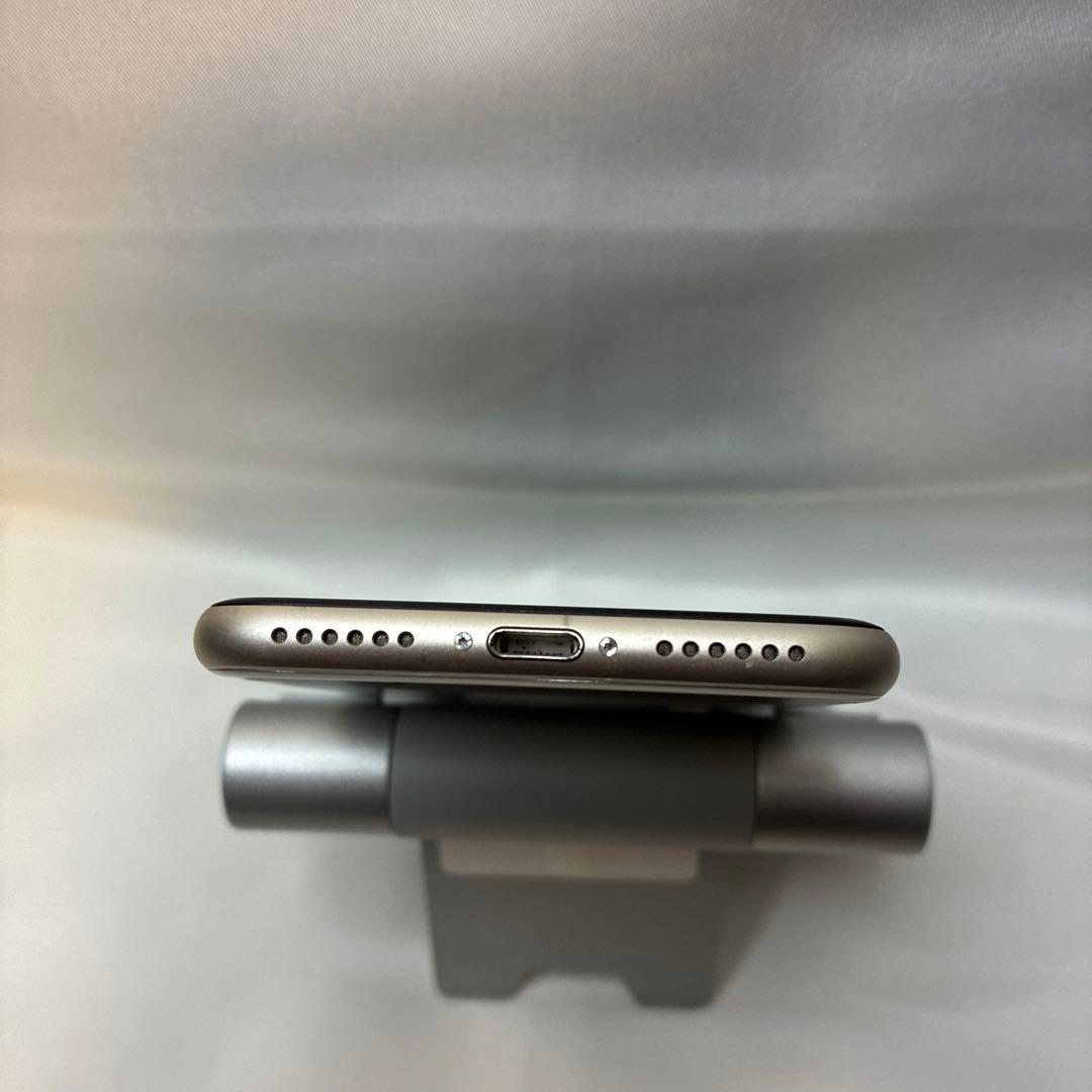 【SIMフリー】 iPhoneSE3 64GB 第3世代 バッテリー100 白