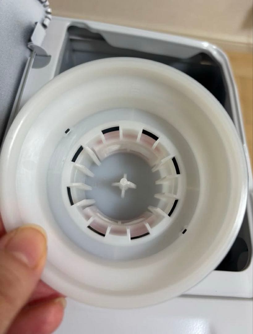 【新品未使用】ブルーヒーター FW-3224NC 24年製 タンク容量5リットル