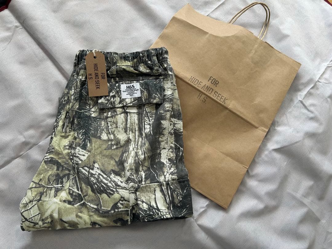 HIDE AND SEEK 迷彩カーゴパンツ　M 2025aw