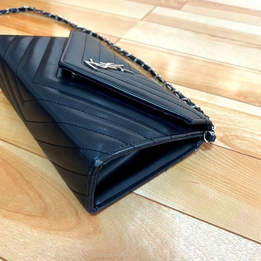 Yves Saint Laurent (イヴ・サンローラン) ショルダーバッグ