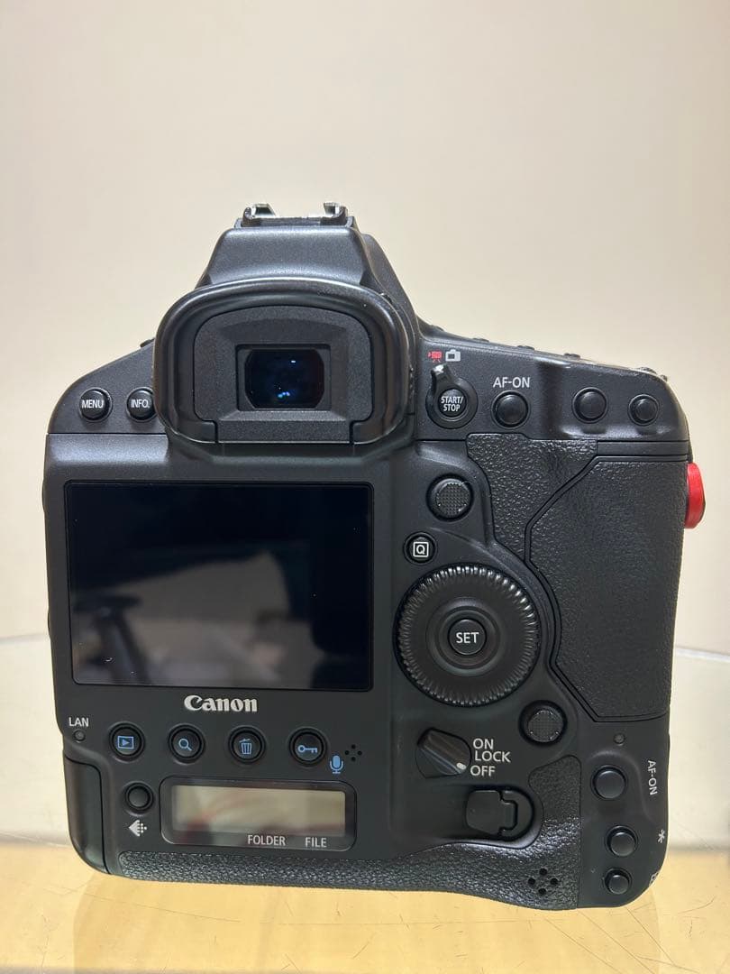 【特価】Canon EOS-1D X Mark2 付属品多数