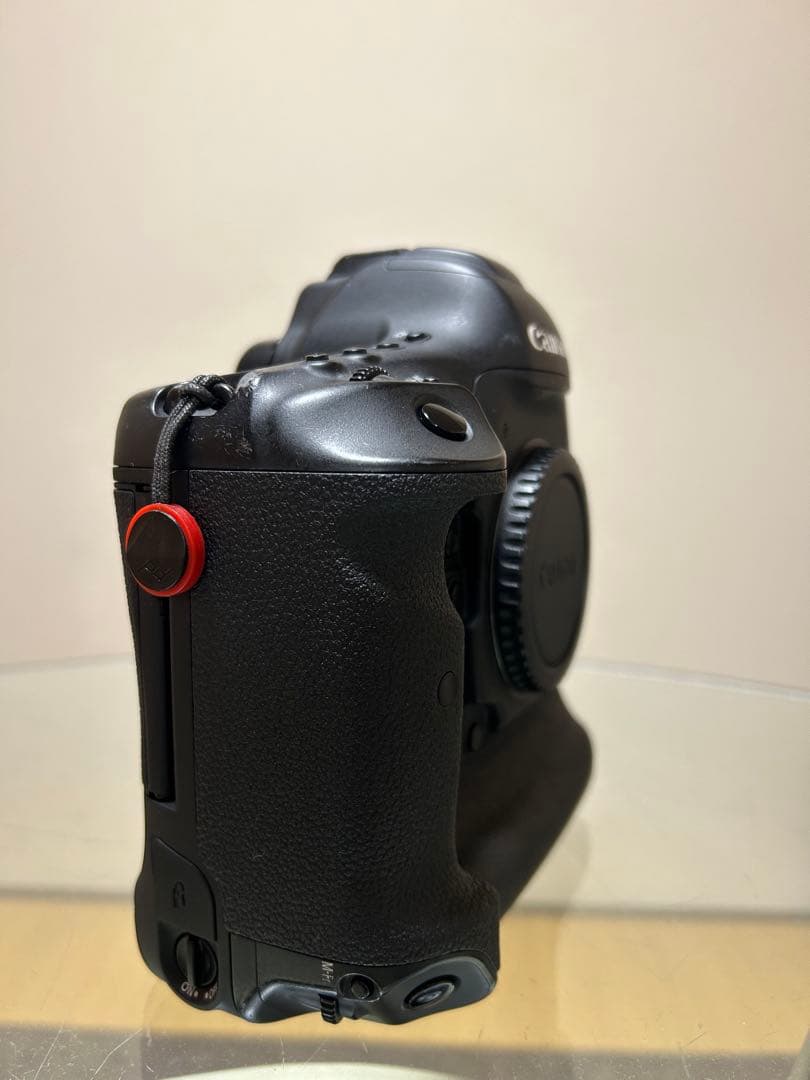 【特価】Canon EOS-1D X Mark2 付属品多数