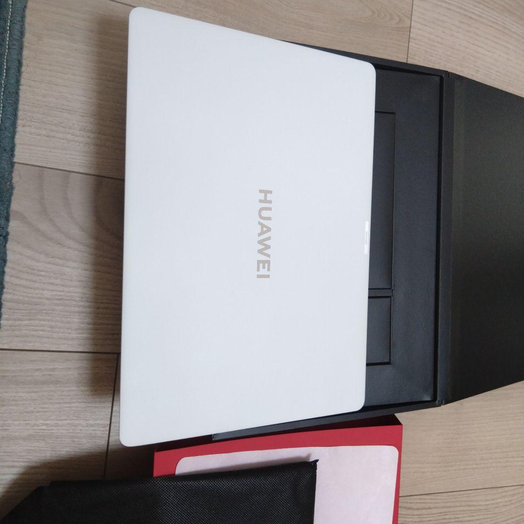 HUAWEI MateBook Pro ノートPC本体