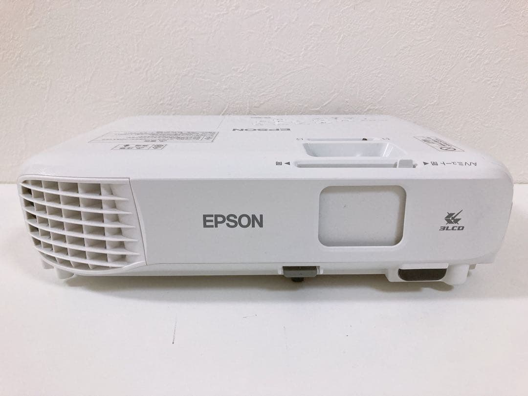 EPSON エプソン　プロジェクター　EB-W05