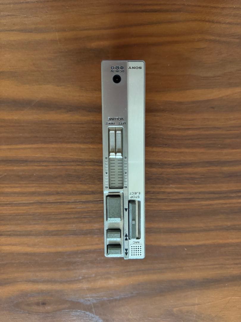 SONY ウォークマンデラックス　ステレオ カセットプレーヤー