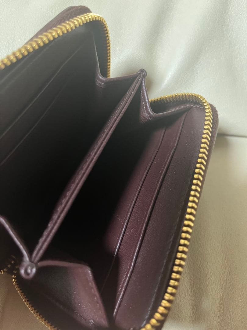 MIU MIU ダークブラウン ケース