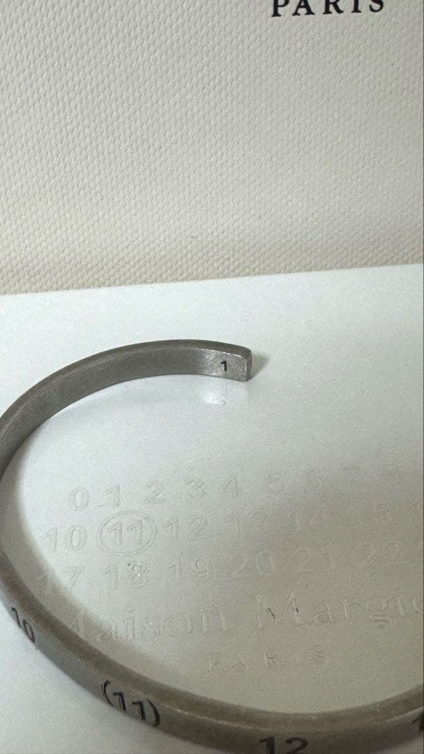 【Maison Margiela】ナンバリングカフブレスレット