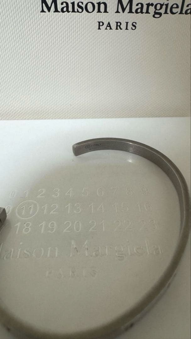 【Maison Margiela】ナンバリングカフブレスレット