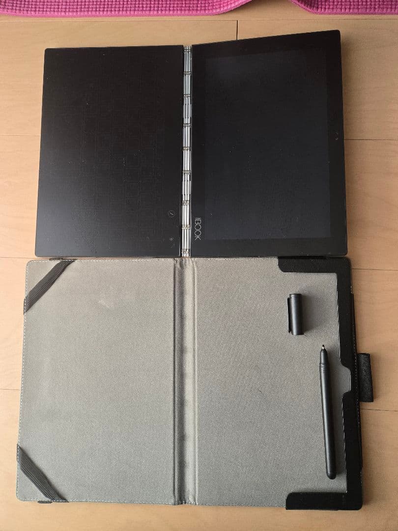 Lenovo yoga bookタブレット 本体　中古品