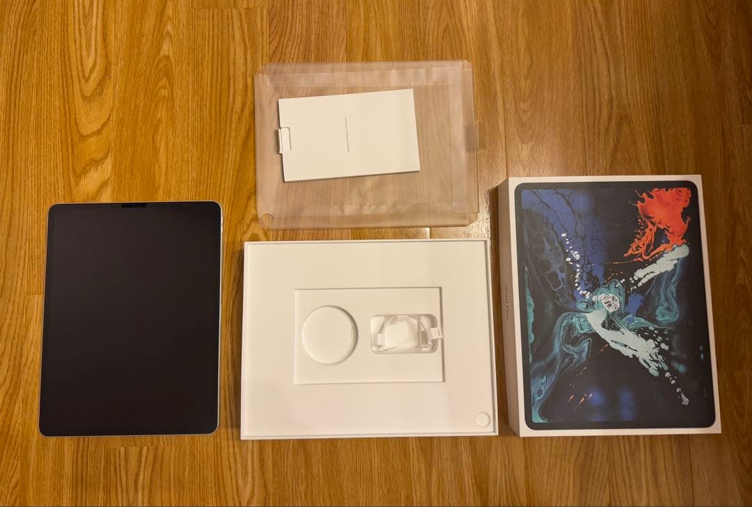 エマ　iPad Pro 12.9インチ (第3世代) ☆付属品あり☆