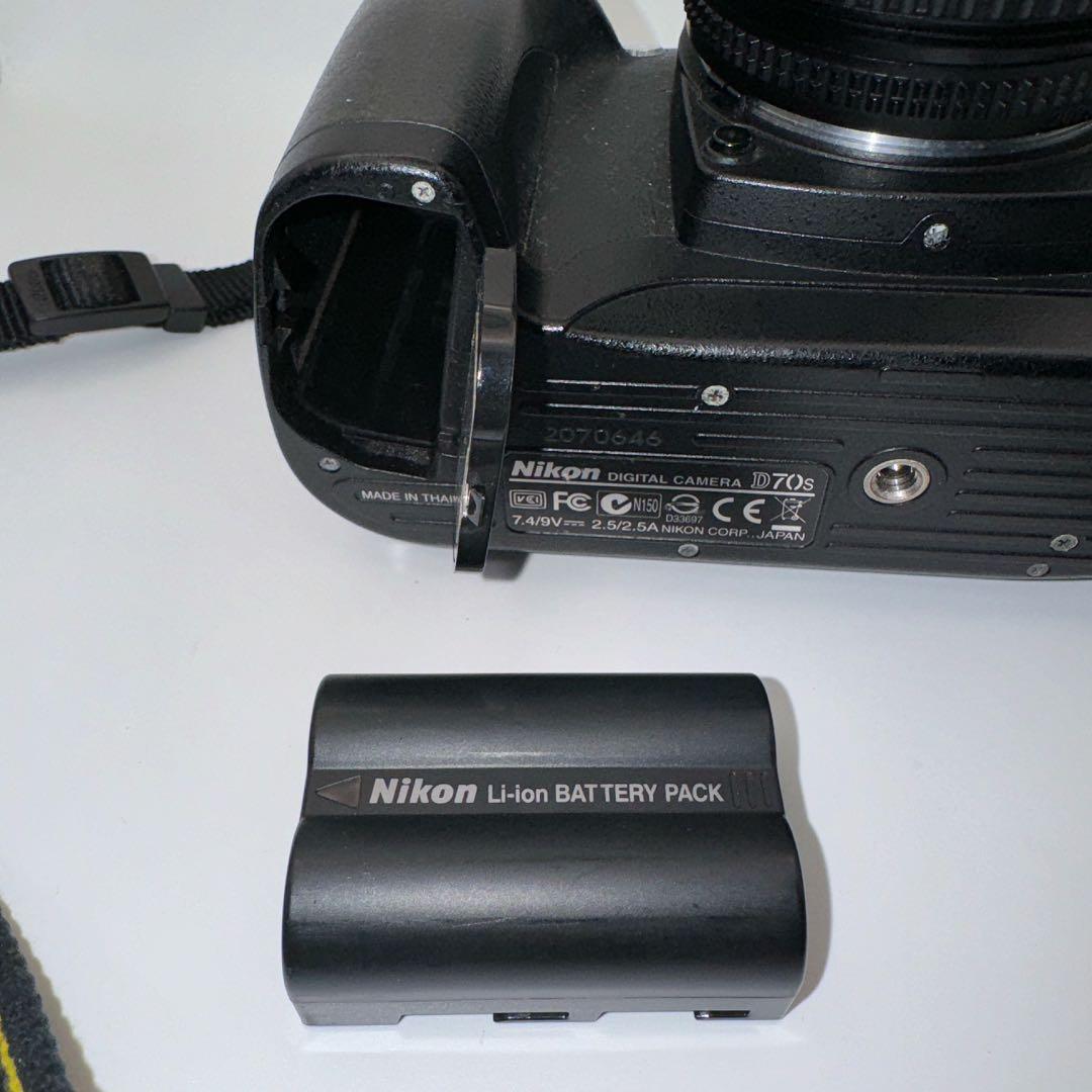 ニコン Ｄ70Ｓ + AF 28〜70mm 1:3.5〜4.5 充電器付