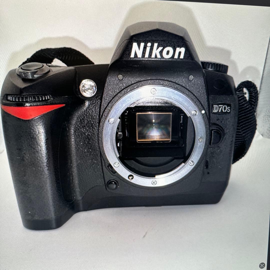 ニコン Ｄ70Ｓ + AF 28〜70mm 1:3.5〜4.5 充電器付