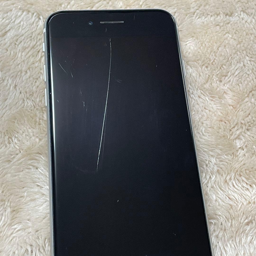 Apple iPhone SE2　64GB　中古　傷あり　ジャンク