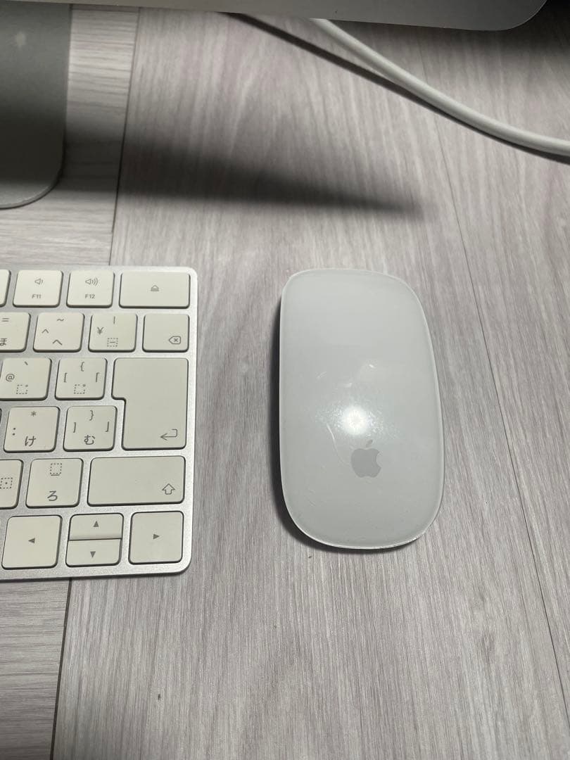 Apple iMac 21.5インチ 2017モデル