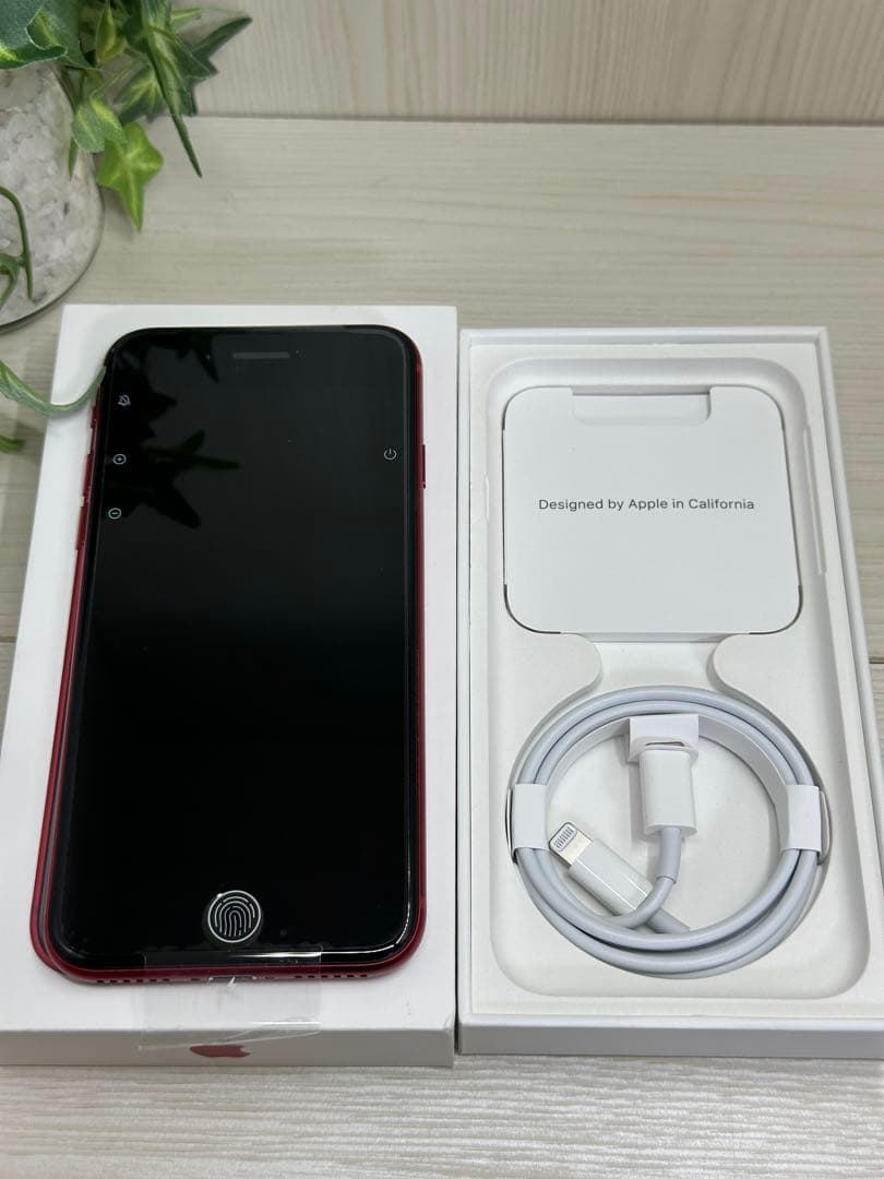 ✅✨新品・未使用✨iPhone SE 第3世代 128GB ❣️レッド