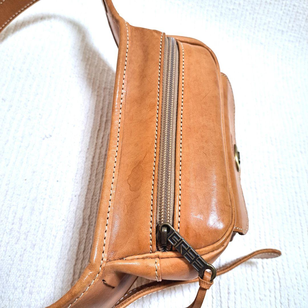 ブリーBREEボディーバッグ　ウェストポーチ　ヌメ革　レザーバッグ　ユニセックス