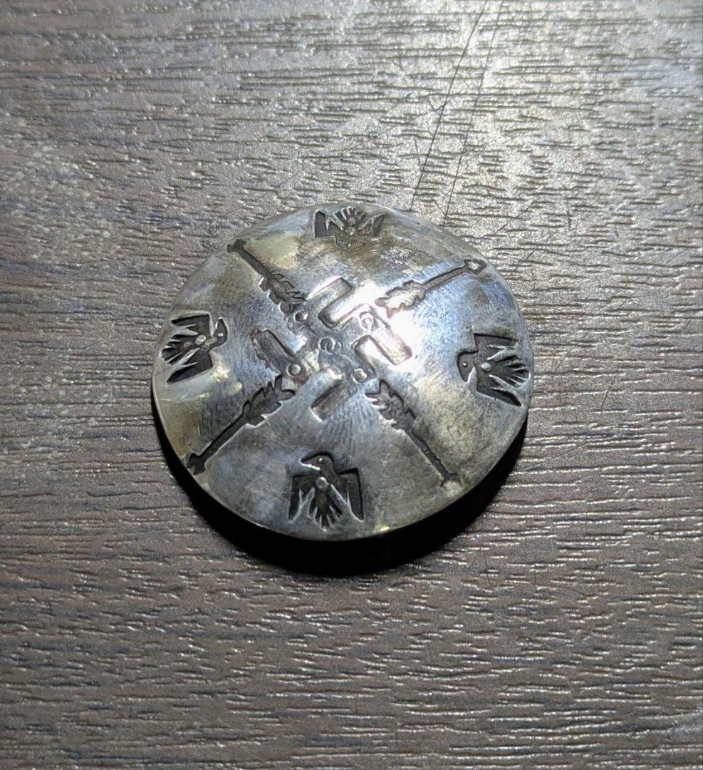 470108ページナバホ族 ヴィンテージ スワスティカ コンチョ