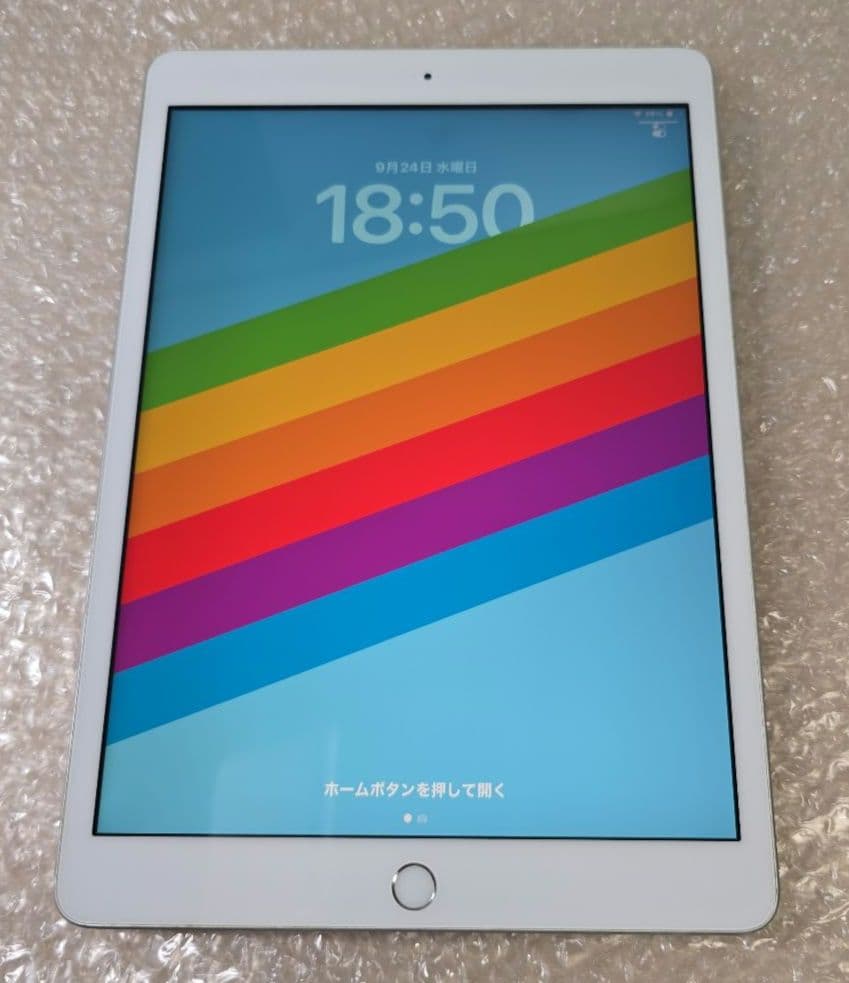 ゆ*う様 iPad 8◼️第8世代◼️Wi-Fi版◼️バッテリー良品◼️58