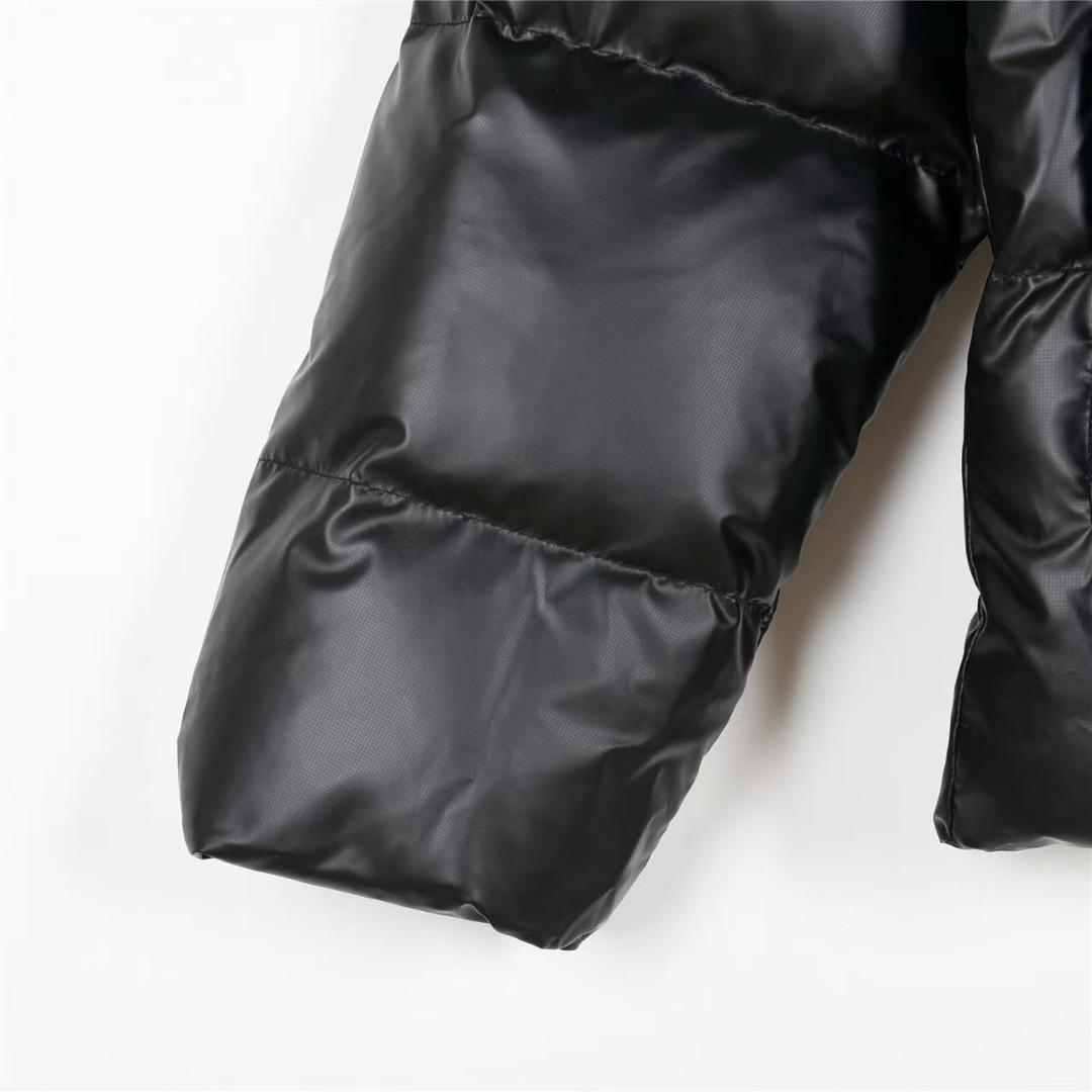 PRADAブラックダウンジャケット ショート丈