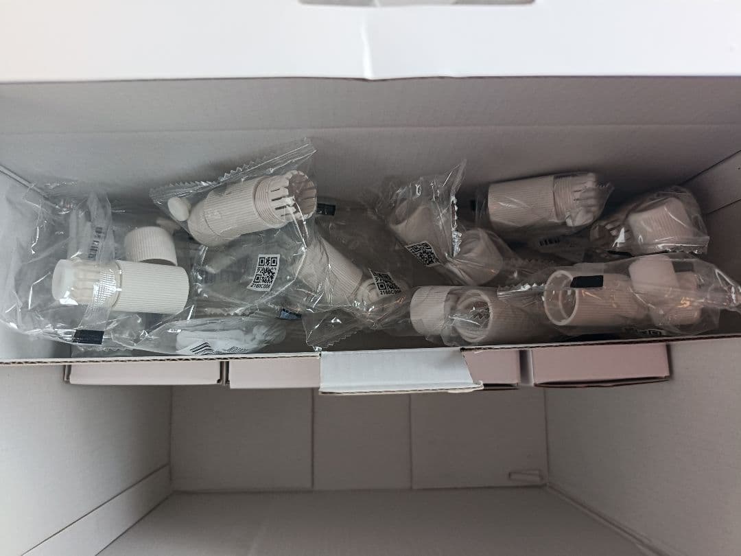 【4K・800万画素】防犯カメラ 屋外 有線 POE給電4TB HDD内蔵 8台