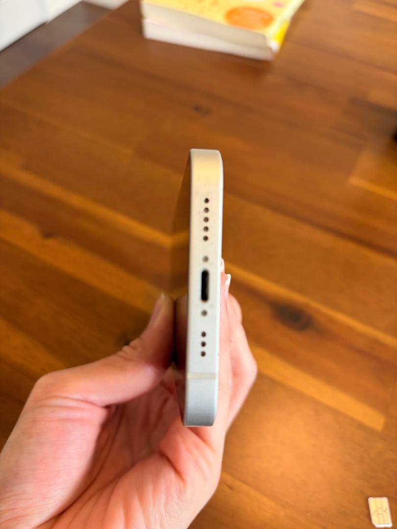 Apple iPhone 13 ホワイト 本体　256gb 箱無し