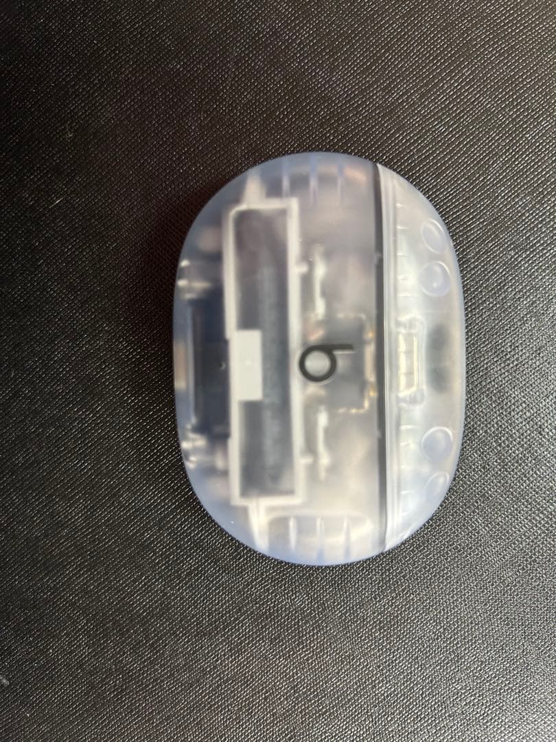 クリア ワイヤレスイヤフォン 充電ケース付き