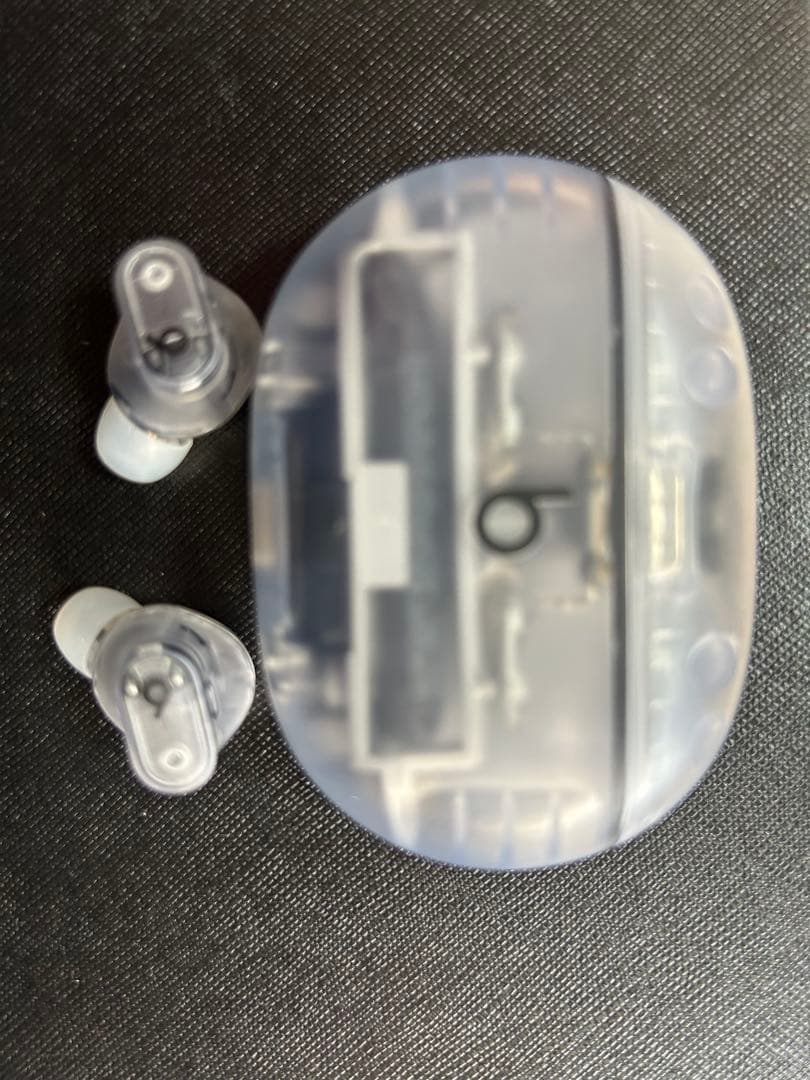 クリア ワイヤレスイヤフォン 充電ケース付き